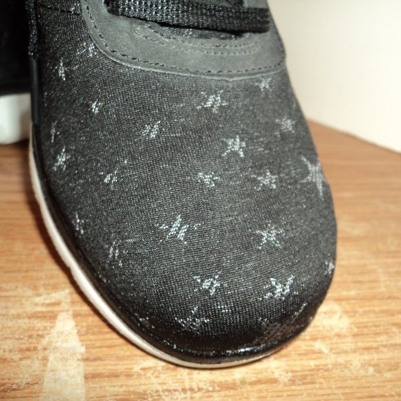 Skechers Women's Size US 11 Shoes Sneakers Black Stars Lace Up - Picture 2 of 10